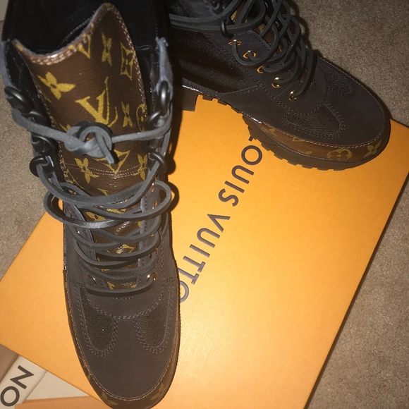Louis Vuitton Laureate Desert Boot, LV monogram - Picture 6 of 6
